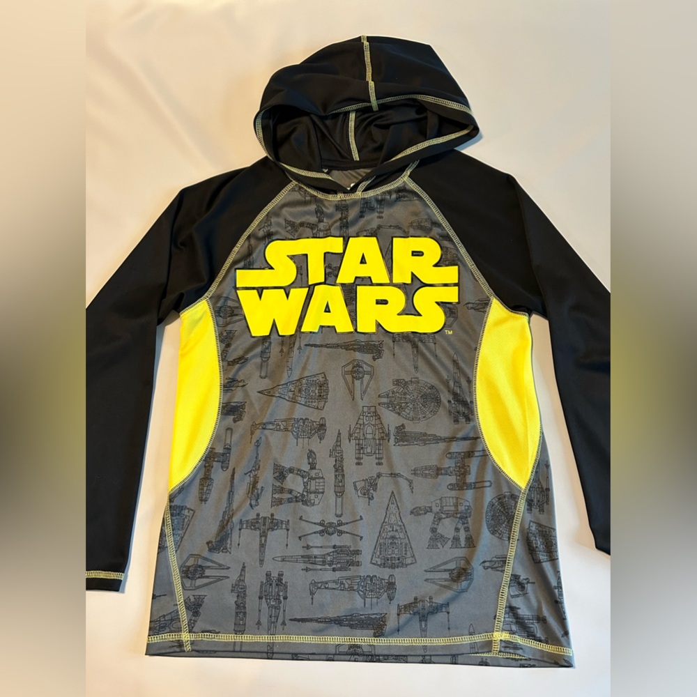 StarWars Long Sleeve/Hooded Shirt Size 10/12